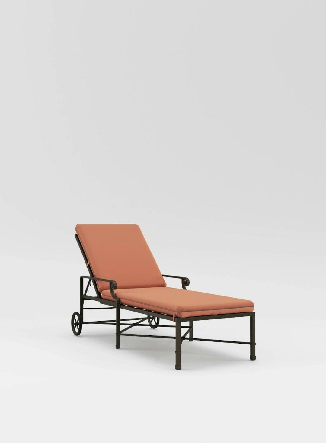 Venetian Adjustable Chaise With Wheels